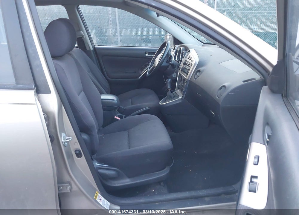 2003 TOYOTA MATRIX VIN: 2T1KR38E73C071870