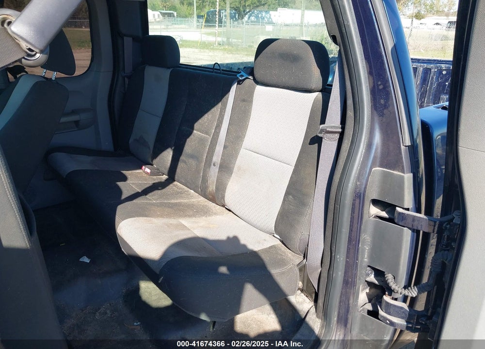 2007 GMC SIERRA 1500 VIN: 2GTEC19C071702057