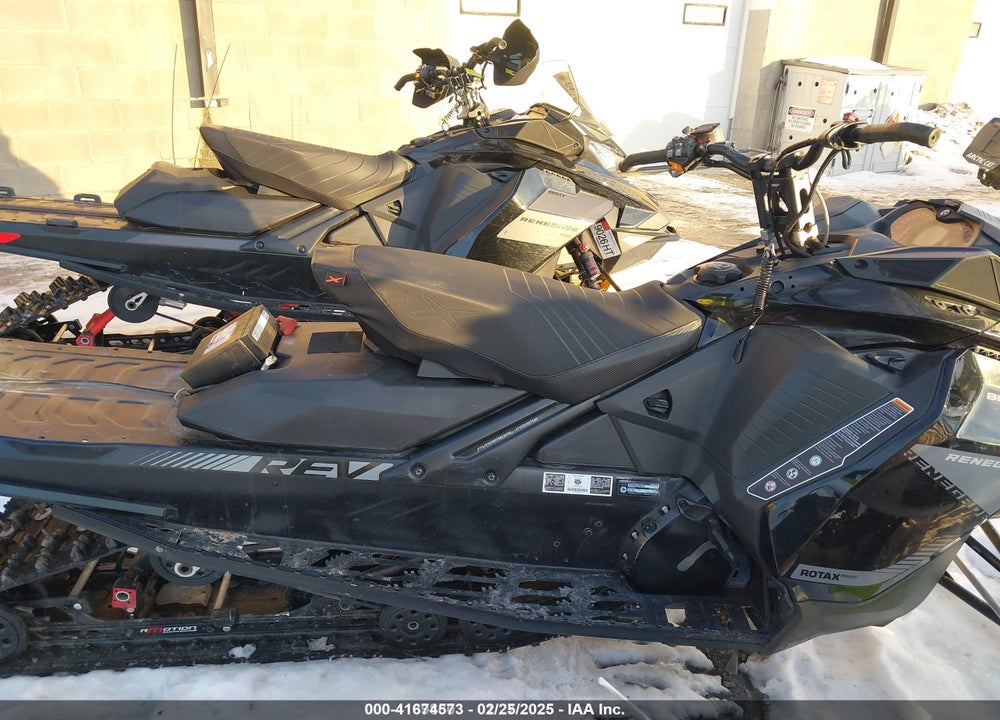 2019 SKI DOO MX Z X 800R VIN: 2BPSUWKA2KV000121