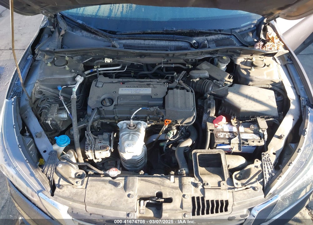 2015 HONDA ACCORD LX VIN: 1HGCR2F31FA114139