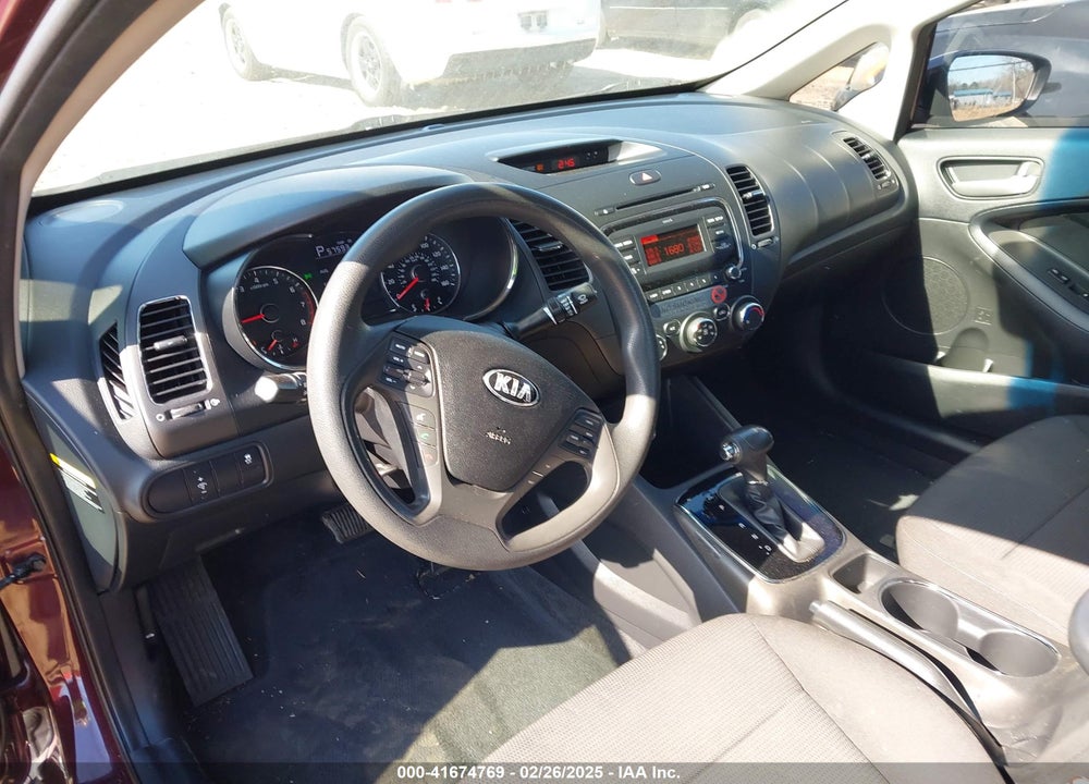 2018 KIA FORTE VIN: 3KPFK4A71JE185451