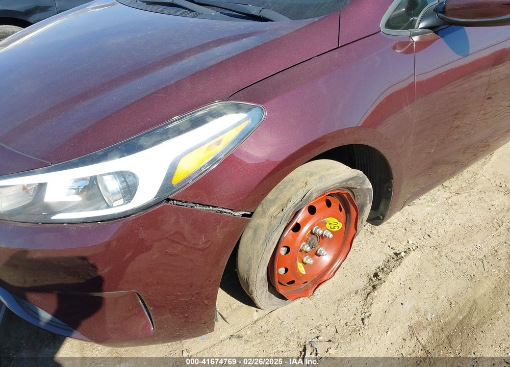 2018 KIA FORTE VIN: 3KPFK4A71JE185451