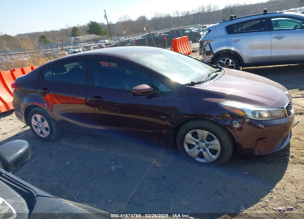 2018 KIA FORTE VIN: 3KPFK4A71JE185451