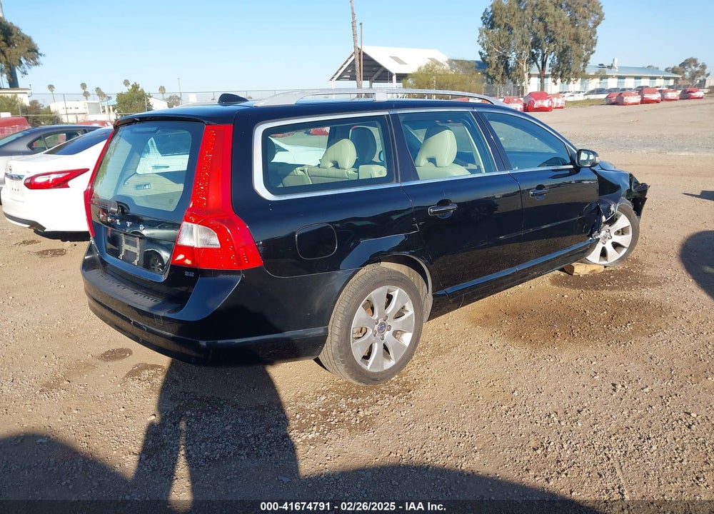 2008 VOLVO V70 VIN: YV1BW982781048824
