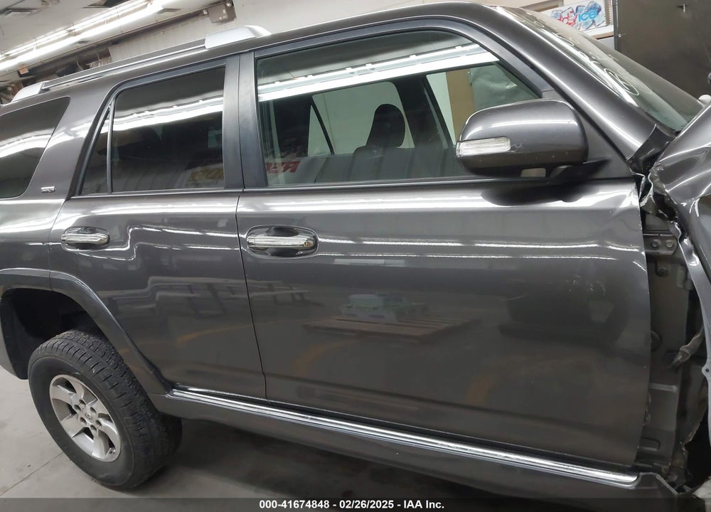 2011 TOYOTA 4RUNNER VIN: JTEBU5JR0B5061339