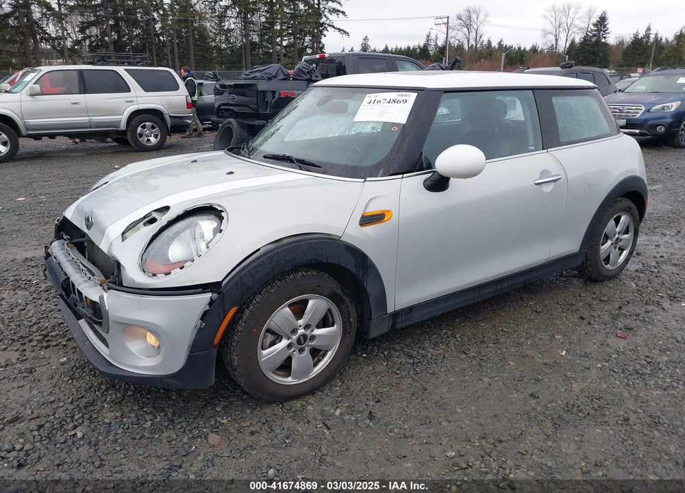 2017 MINI COOPER 2-DOOR FWD VIN: WMWXP5C5XH3B77843