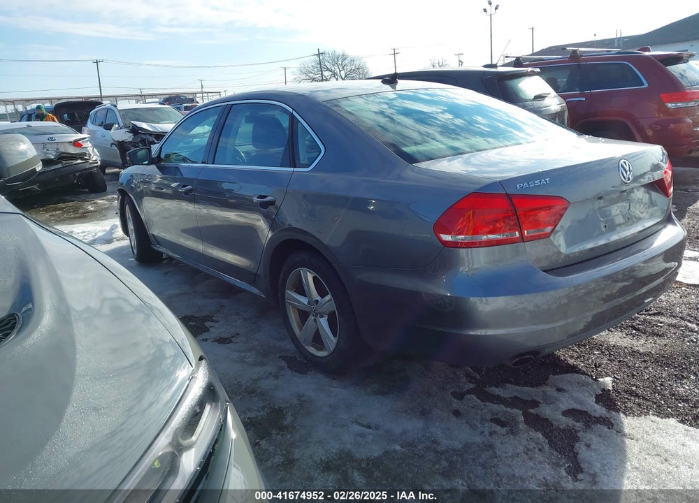2014 VOLKSWAGEN PASSAT VIN: 1VWBT7A34EC058651