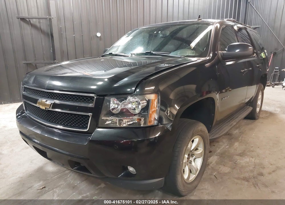 2011 CHEVROLET TAHOE LT VIN: 1GNSKBE08BR180258