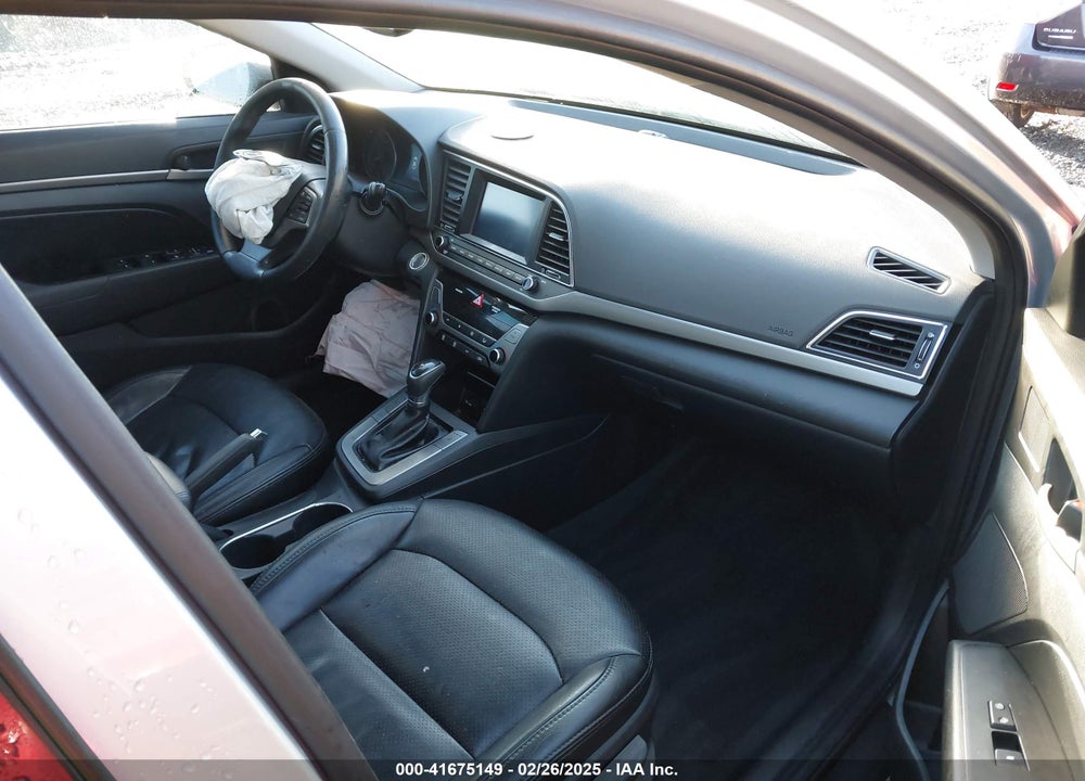 2017 HYUNDAI ELANTRA VIN: 5NPD84LF9HH159826