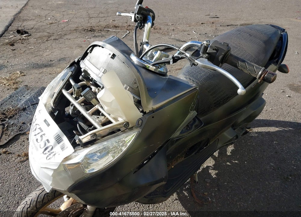 2013 HONDA PCX 150 VIN: MLHKF1215D5007308