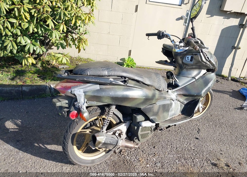 2013 HONDA PCX 150 VIN: MLHKF1215D5007308