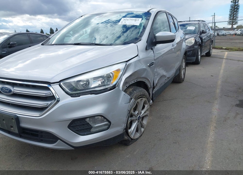 2017 FORD ESCAPE SE VIN: 1FMCU0GD5HUA61970