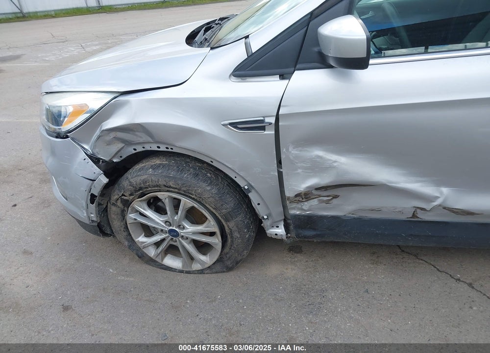 2017 FORD ESCAPE SE VIN: 1FMCU0GD5HUA61970