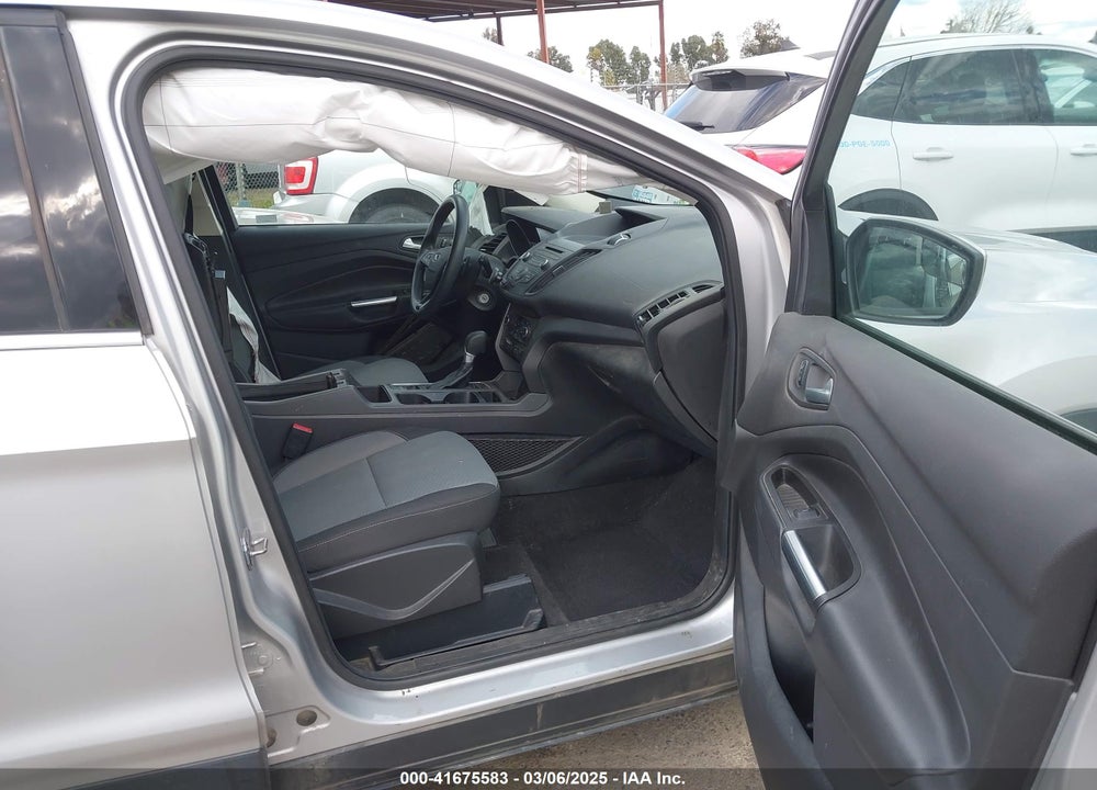 2017 FORD ESCAPE SE VIN: 1FMCU0GD5HUA61970