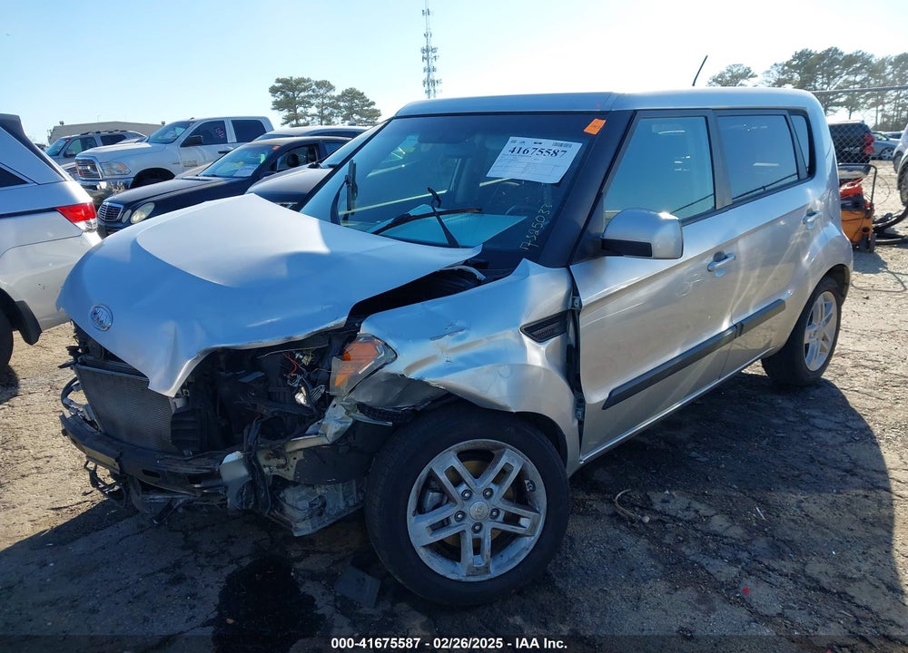 2011 KIA SOUL VIN: KNDJT2A23B7325033