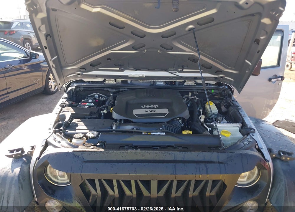 2015 JEEP WRANGLER UNLIMITED SPORT VIN: 1C4BJWDG8FL642098