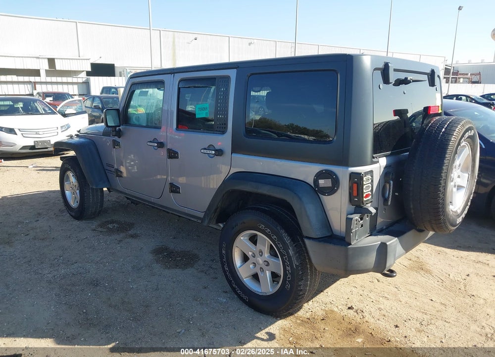 2015 JEEP WRANGLER UNLIMITED SPORT VIN: 1C4BJWDG8FL642098