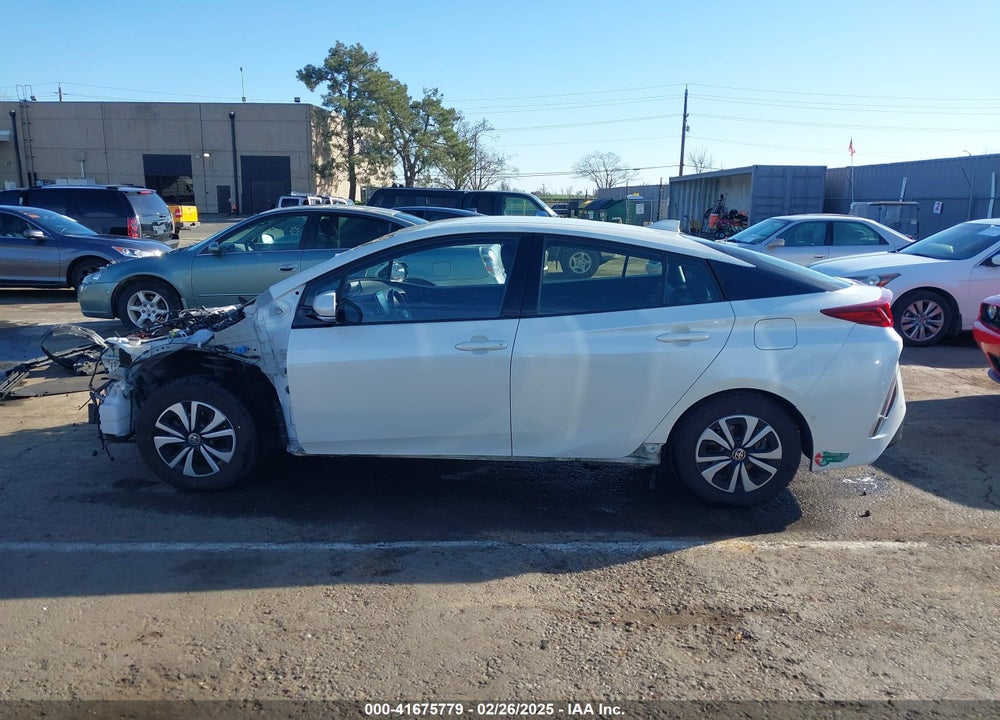 2017 TOYOTA PRIUS PRIME VIN: JTDKARFPXH3006011