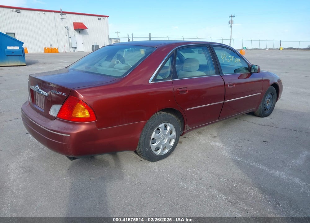 2001 TOYOTA AVALON XL VIN: 4T1BF28B21U169595