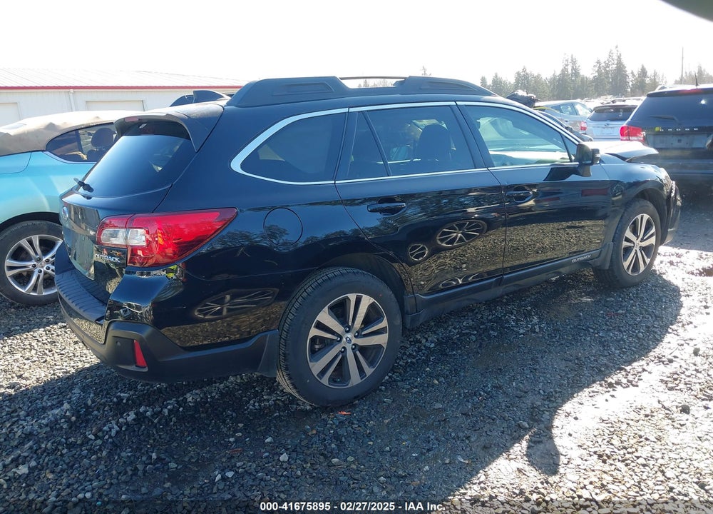 2018 SUBARU OUTBACK VIN: 4S4BSANC3J3277085