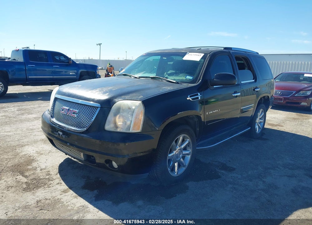2007 GMC YUKON DENALI VIN: 1GKFK63857J399649