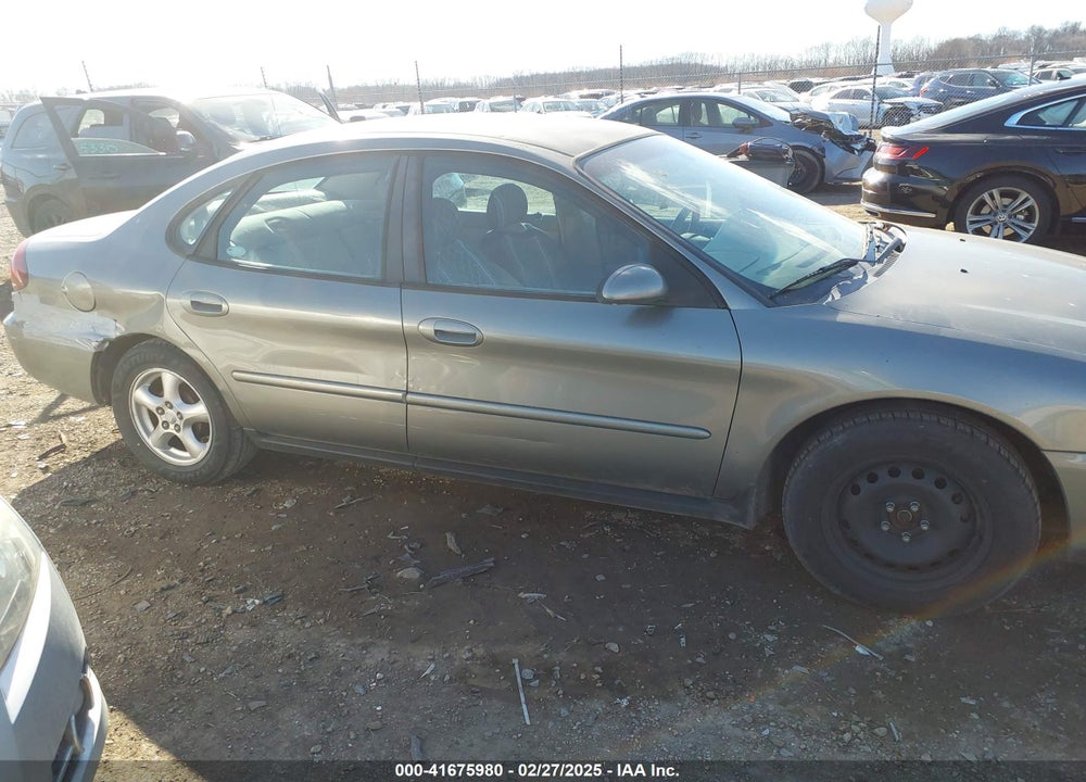 2004 FORD TAURUS SES VIN: 1FAFP55U24A120046