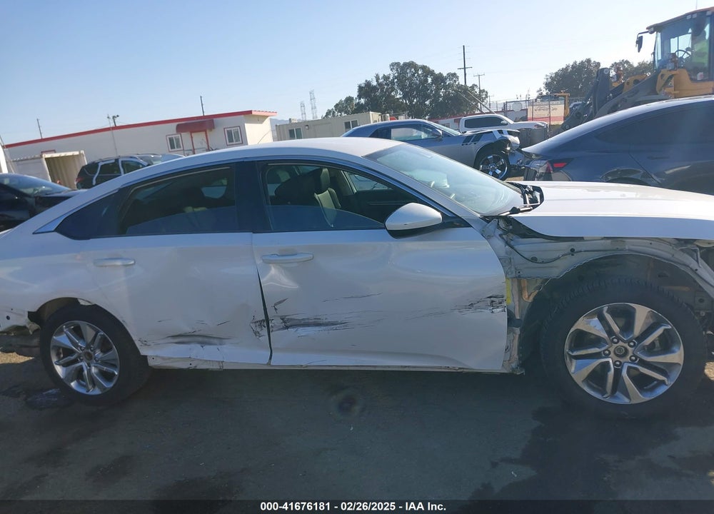 2019 HONDA ACCORD VIN: 1HGCV1F18KA071885