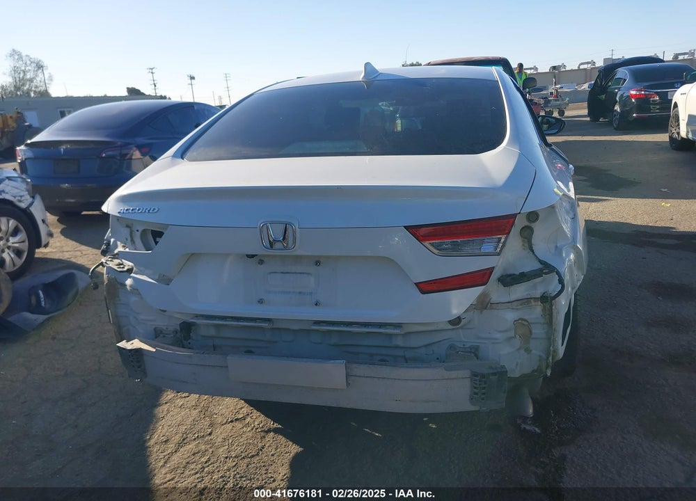 2019 HONDA ACCORD VIN: 1HGCV1F18KA071885