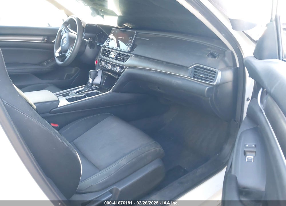 2019 HONDA ACCORD VIN: 1HGCV1F18KA071885
