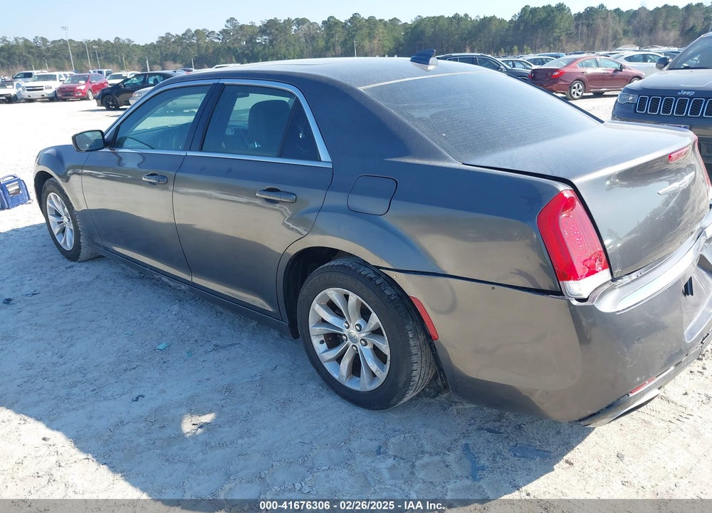 2016 CHRYSLER 300 VIN: 2C3CCAAG6GH151523
