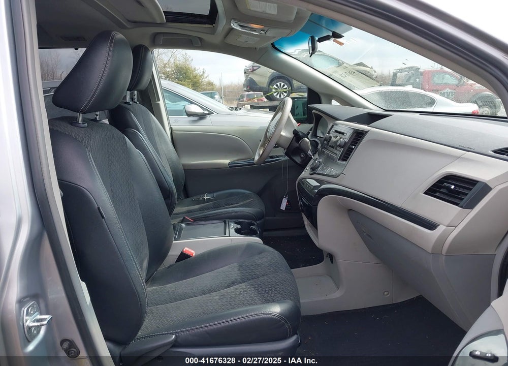 2011 TOYOTA SIENNA SPORT VIN: 5TDXK3DC1BS096963