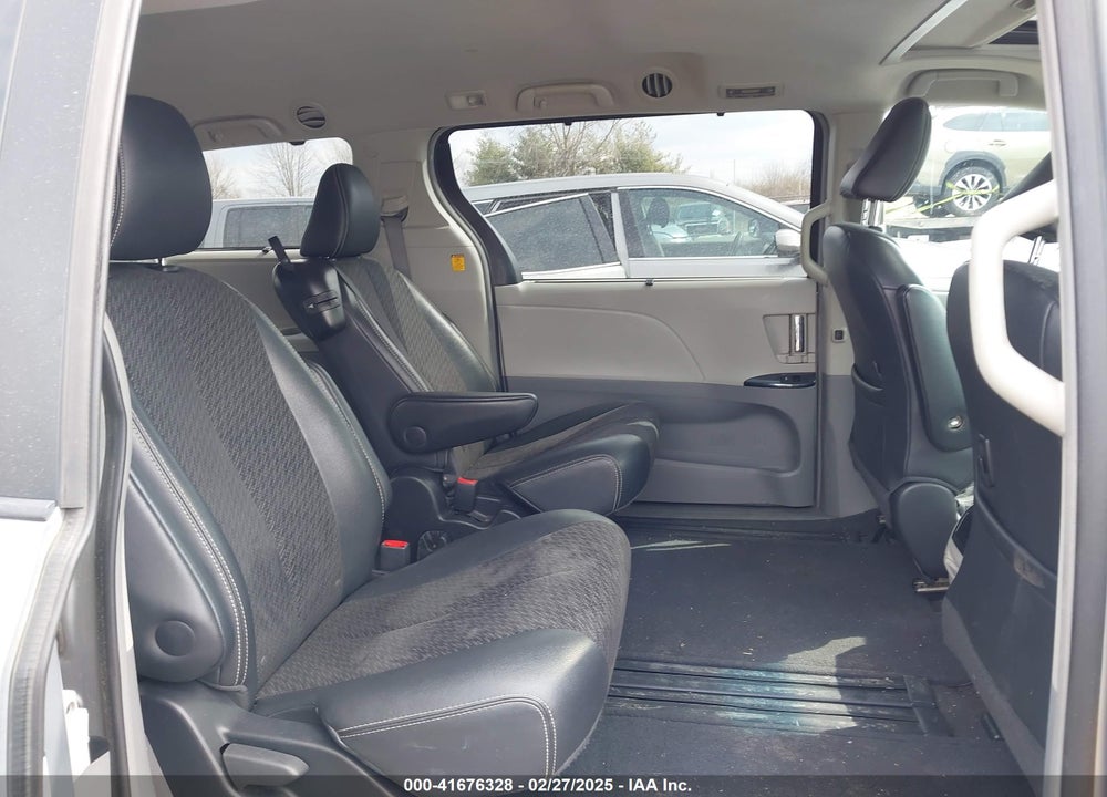 2011 TOYOTA SIENNA SPORT VIN: 5TDXK3DC1BS096963