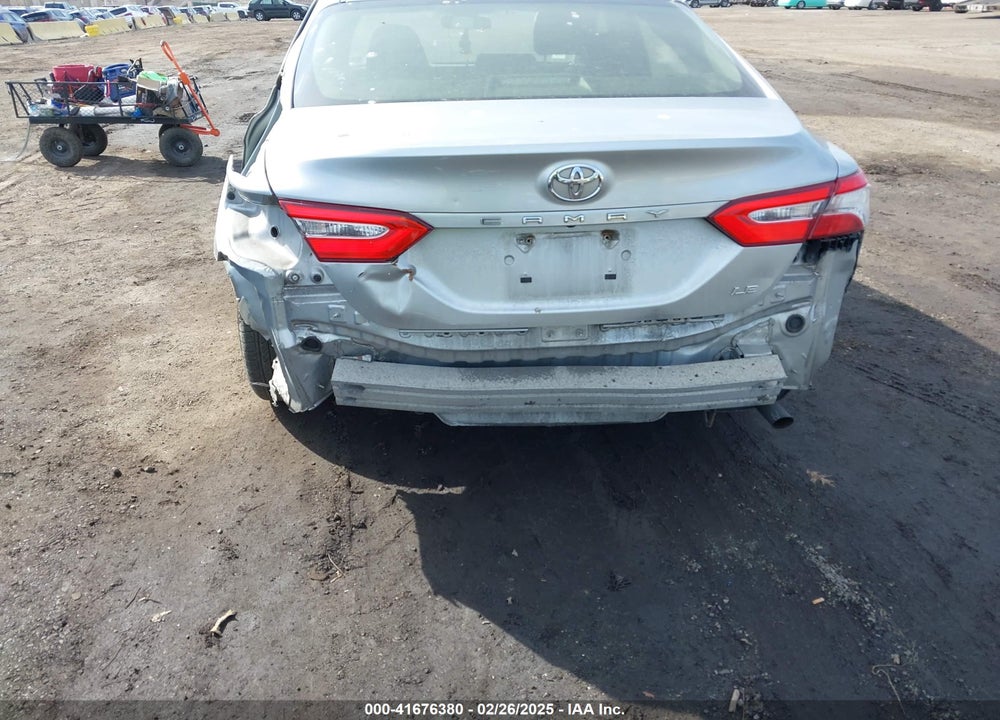 2018 TOYOTA CAMRY VIN: JTNB11HK9J3017828