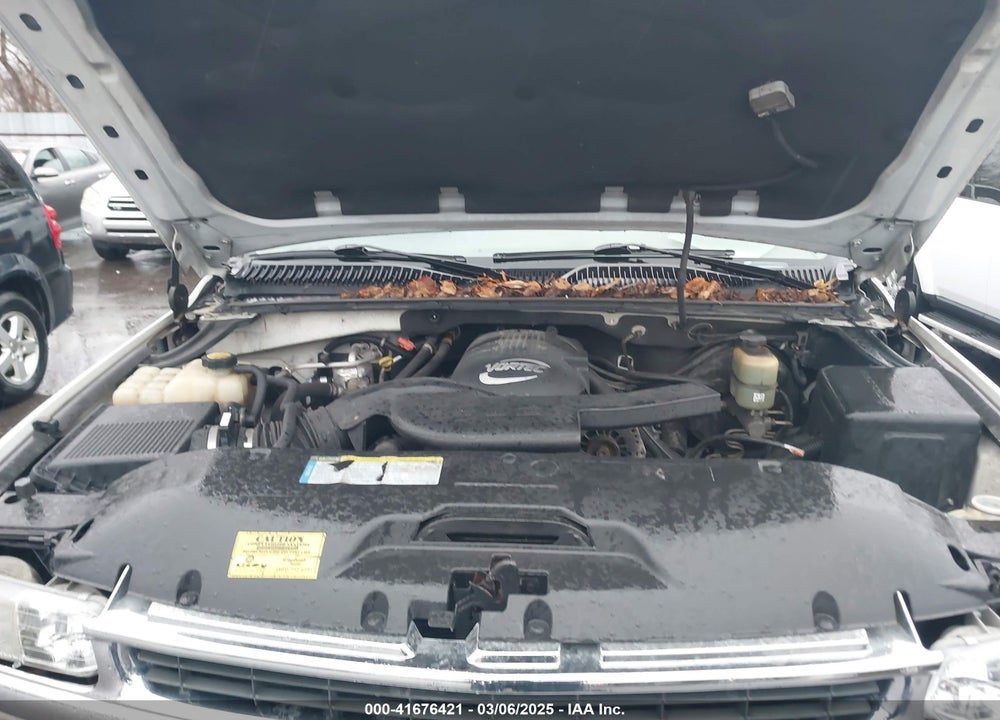 2001 CHEVROLET SUBURBAN 1500 LS/LT VIN: 1GNFK16T81J262797