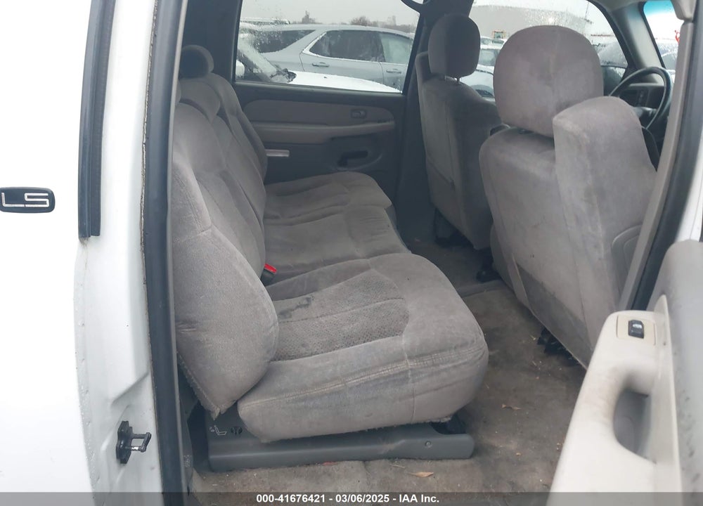 2001 CHEVROLET SUBURBAN 1500 LS/LT VIN: 1GNFK16T81J262797