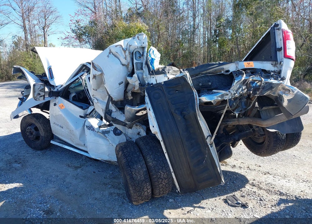 2020 RAM 3500 TRADESMAN  4X4 8' BOX VIN: 3C63RRGLXLG233463