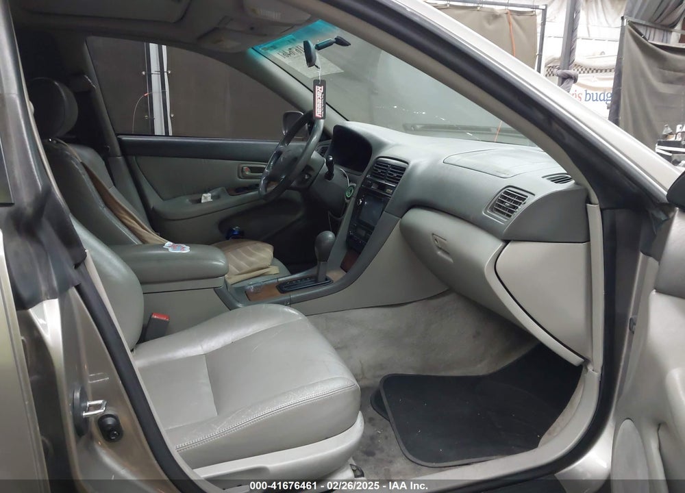 1997 LEXUS ES 300 VIN: JT8BF22G2V0066648