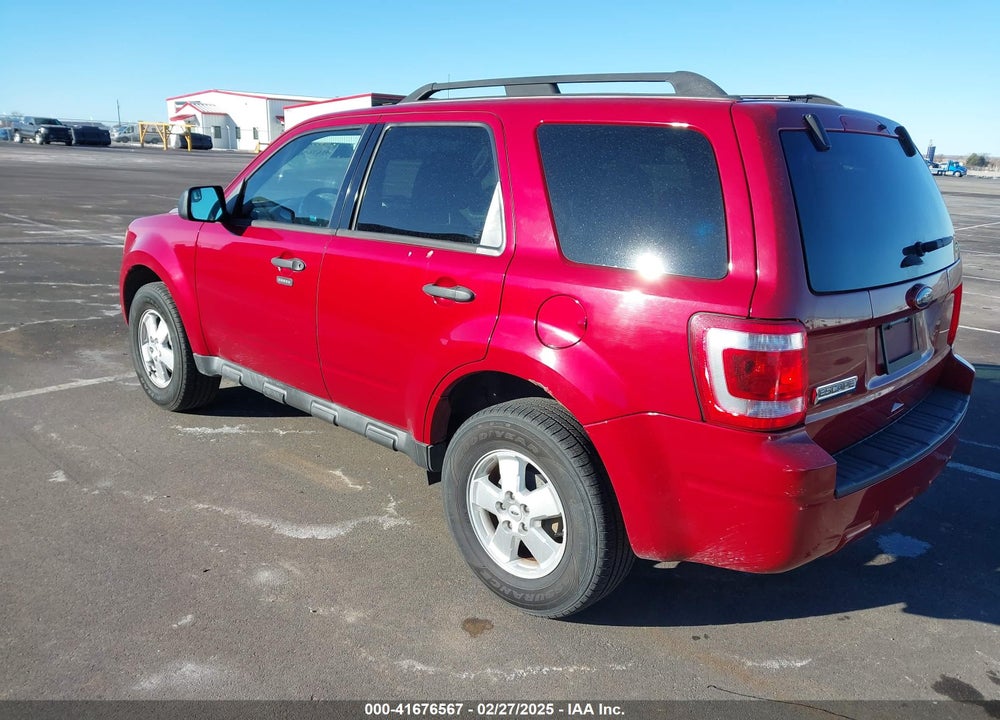 2011 FORD ESCAPE VIN: 1FMCU0D70BKB46040