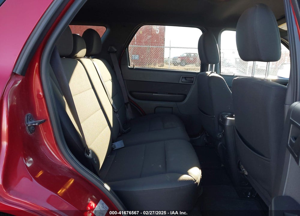 2011 FORD ESCAPE VIN: 1FMCU0D70BKB46040