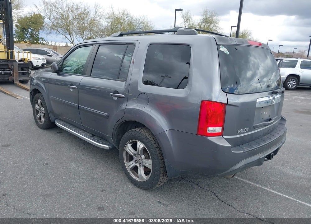 2014 HONDA PILOT VIN: 5FNYF3H52EB015806