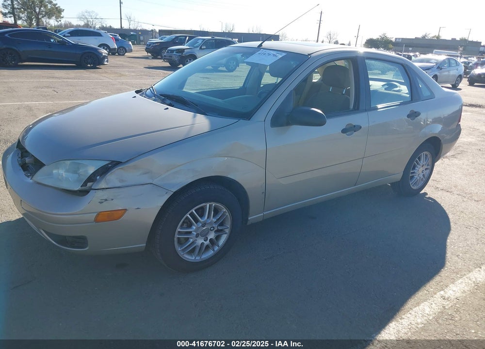 2007 FORD FOCUS VIN: 1FAFP34N27W324285