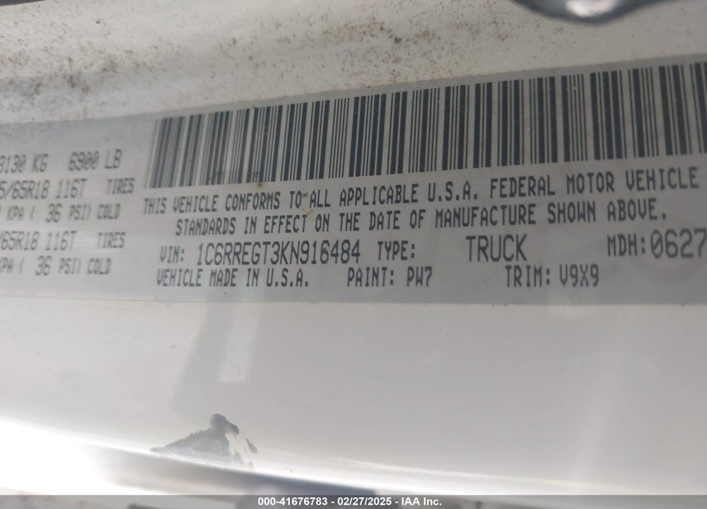 2019 RAM 1500 VIN: 1C6RREGT3KN916484