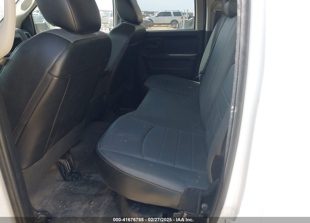 2022 RAM 1500 CLASSIC VIN: 1C6RR6FG4NS153553