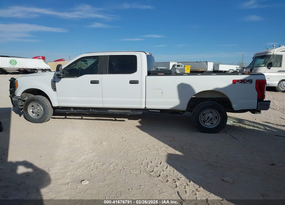 2017 FORD F-250 XL VIN: 1FT7W2B69HEE55373