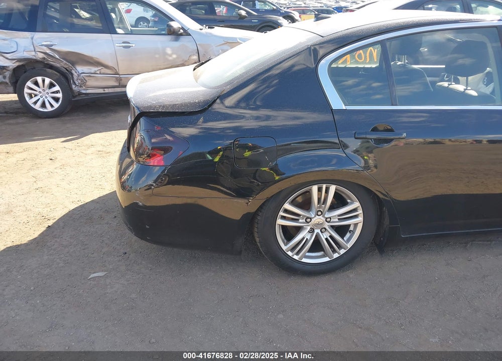 2015 INFINITI Q40 VIN: JN1CV6AR1FM520873