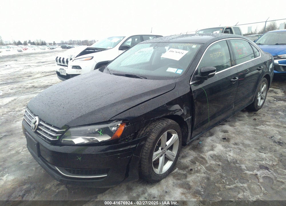 2013 VOLKSWAGEN PASSAT VIN: 1VWBN7A30DC117865