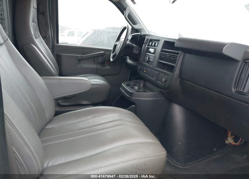 2016 CHEVROLET EXPRESS 2500 VIN: 1GCWGAFF2G1188886