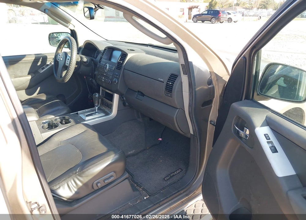 2008 NISSAN PATHFINDER SE VIN: 5N1AR18U08C628976