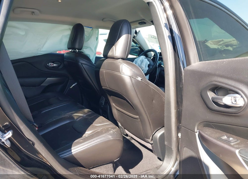2019 JEEP CHEROKEE VIN: 1C4PJLLB4KD312411