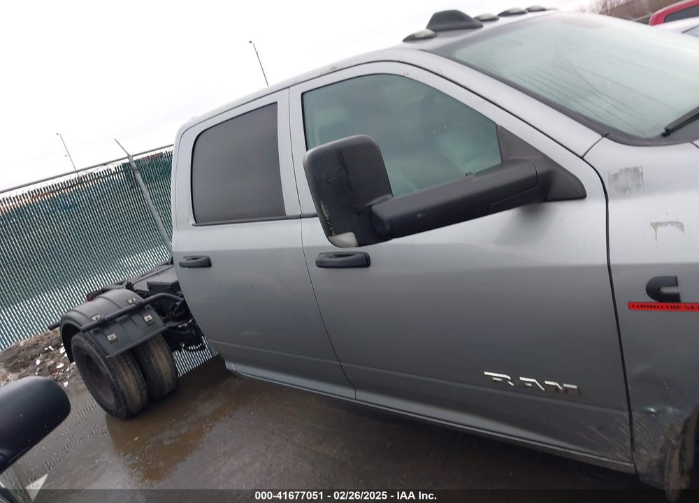 2020 RAM 3500 CHASSIS TRADESMAN/SLT/LAIE/LIMITED VIN: 3C7WRSCL4LG272555
